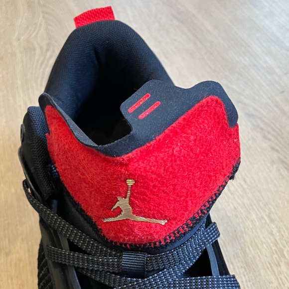 Jordan Black and Red Sneakers - Picture 7 of 10